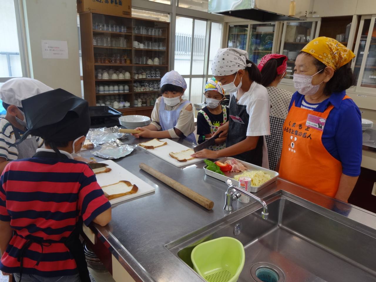 子ども料理教室の様子