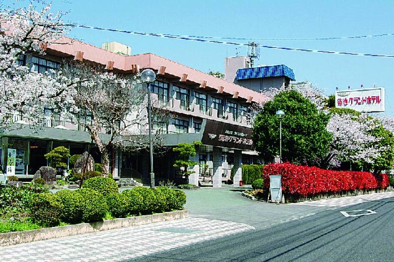 菊池グランドホテルの外観の写真