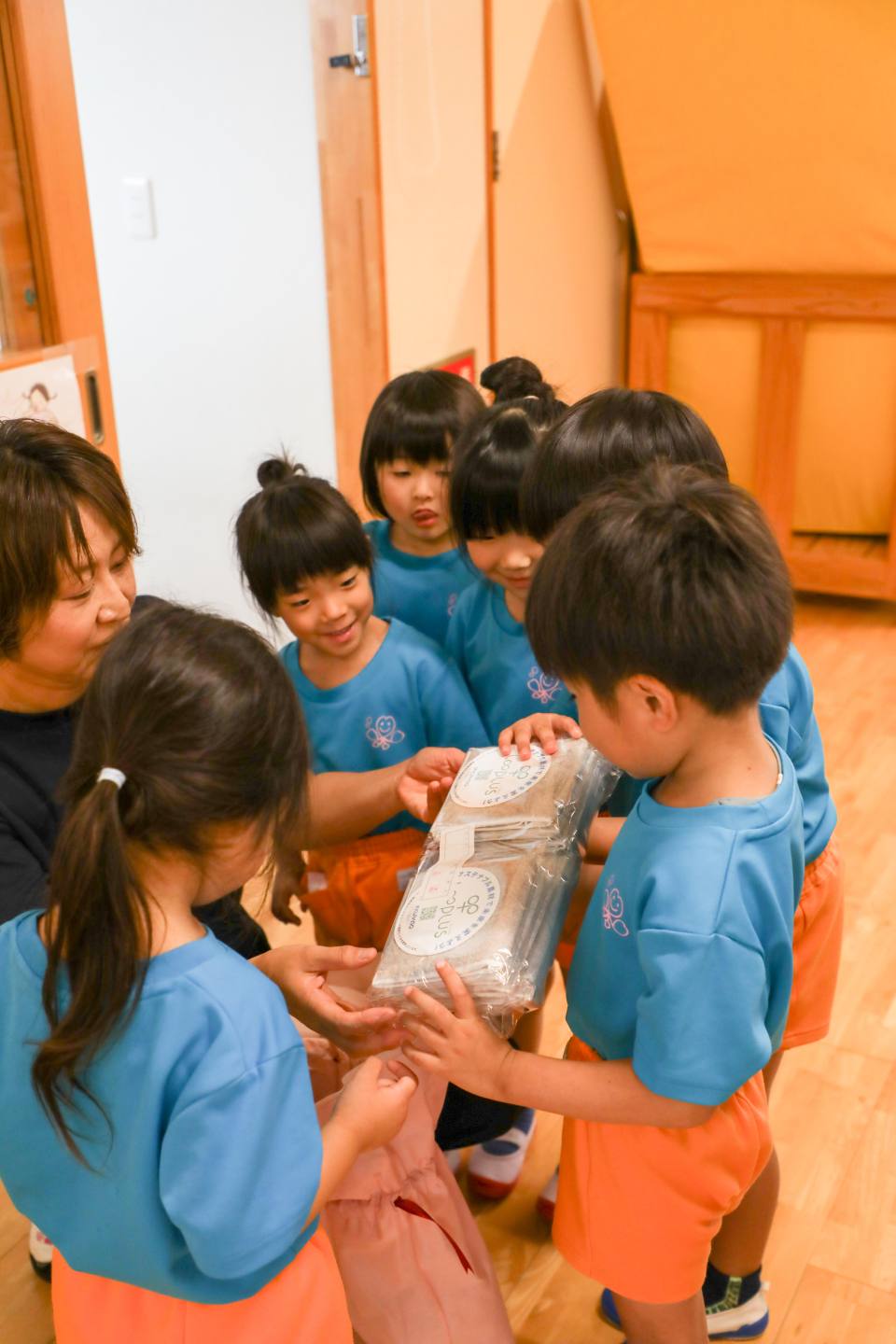 クラボウ寄付写真2
