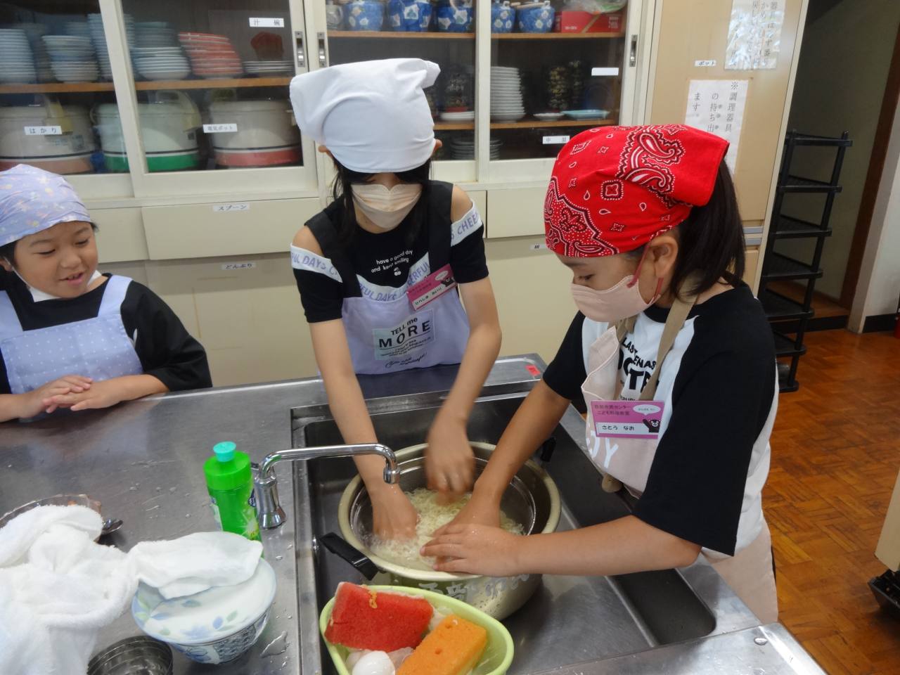 子ども料理教室の様子-2
