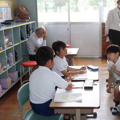 話し合う