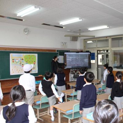 １年生校歌練習