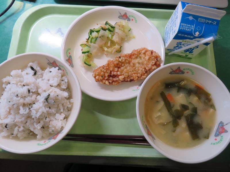 給食