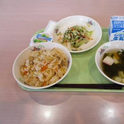 キムタクごはん、すまし汁、ひじきあえ、青梅ゼリーの画像