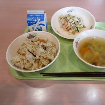 給食の画像