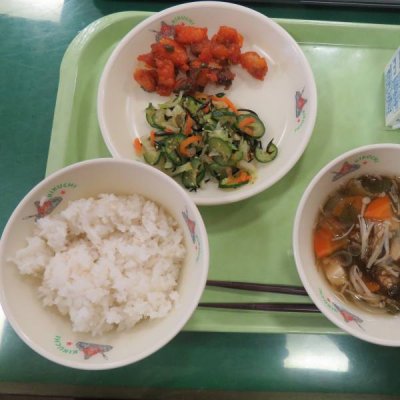 給食