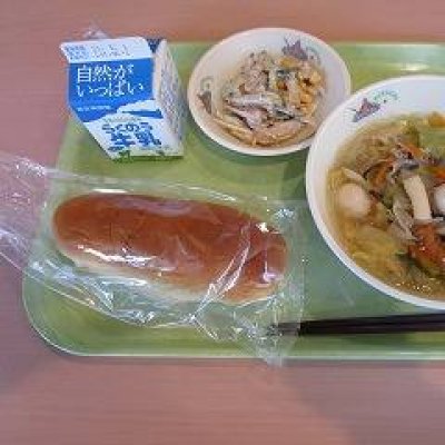 給食の画像