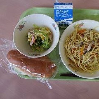 給食の画像