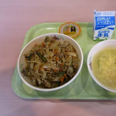 給食の画像