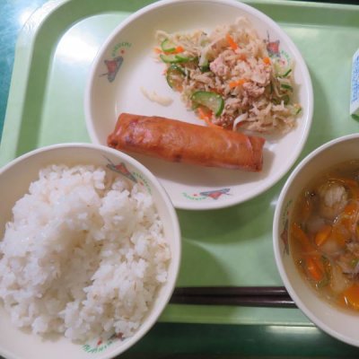 給食