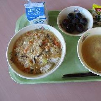 給食の画像
