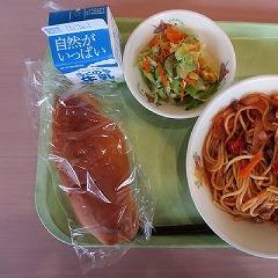 給食の画像