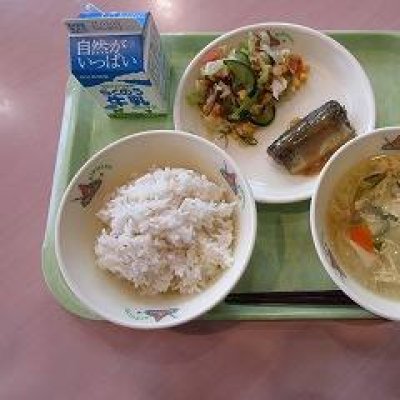 給食の画像