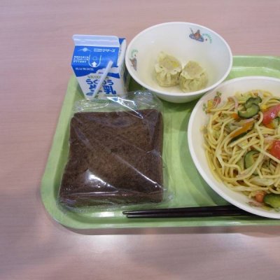 給食の画像
