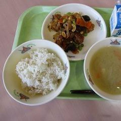 給食の画像