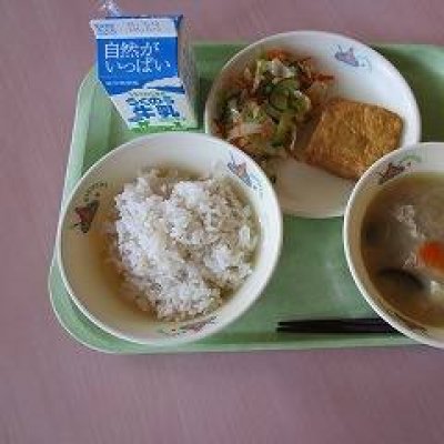 給食の画像