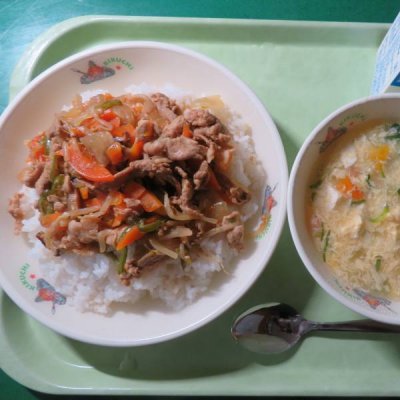 給食