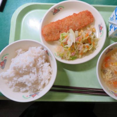 給食