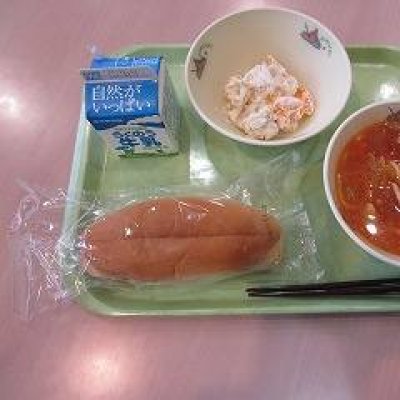 給食の画像