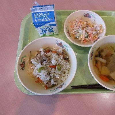 給食の画像