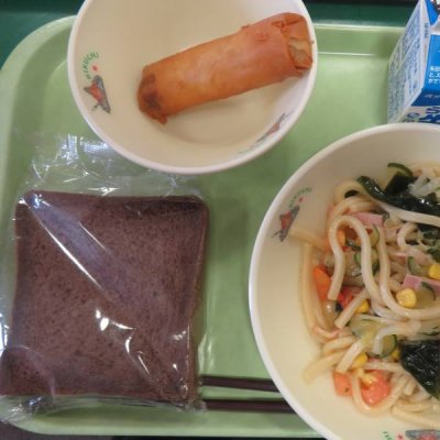 給食