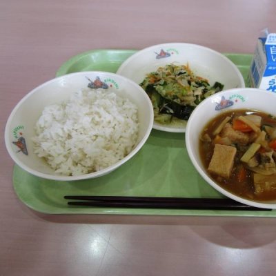 給食の画像