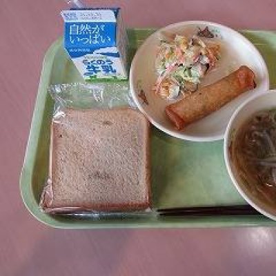 給食の画像