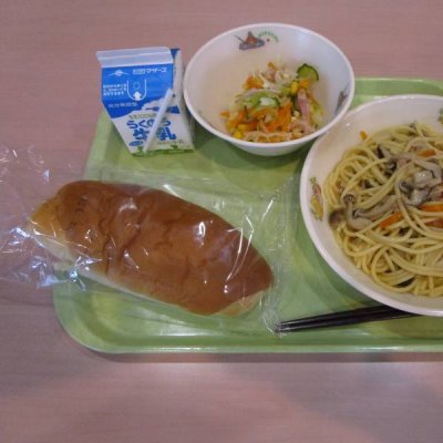 給食の画像