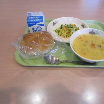 給食の画像