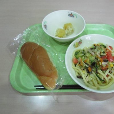 給食の画像
