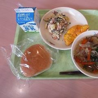 給食の画像