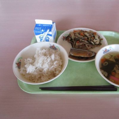 給食の画像