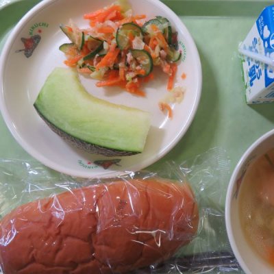 給食