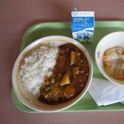 給食の画像