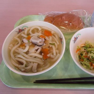 ミルクパン、五目うどん、かみかみあえの画像