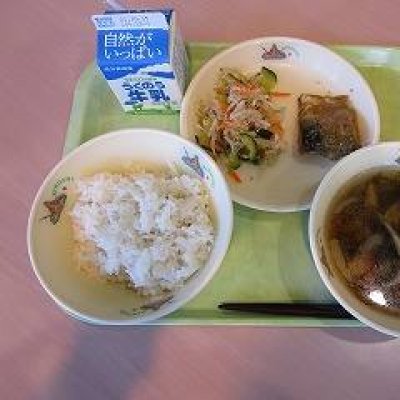 給食の画像