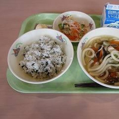 給食の画像