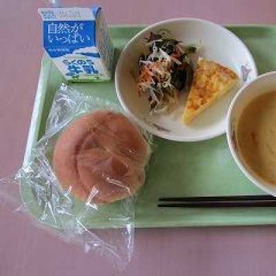 給食の画像