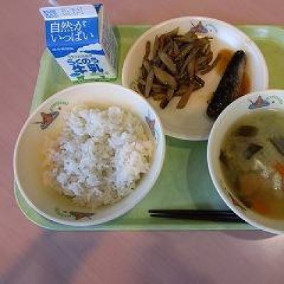 給食の画像