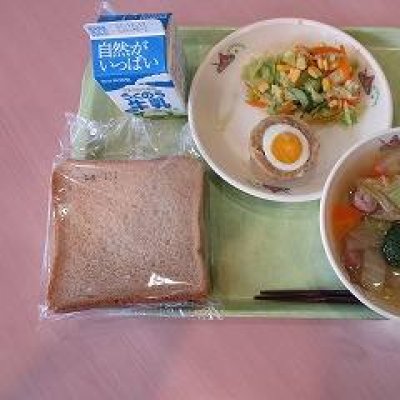 給食の画像