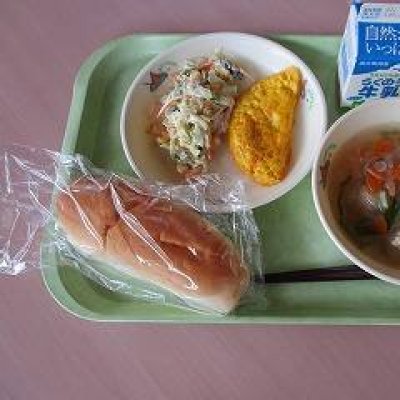 給食の画像