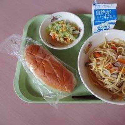 給食の画像