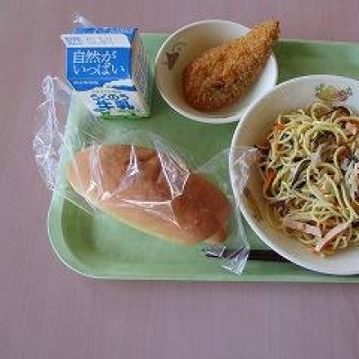 給食の画像