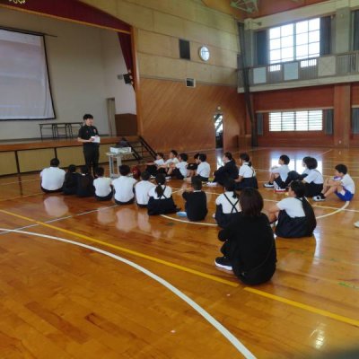 ①