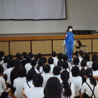 ①