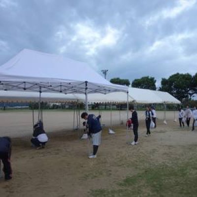 ①