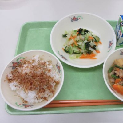 給食
