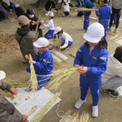 しめなわづくり