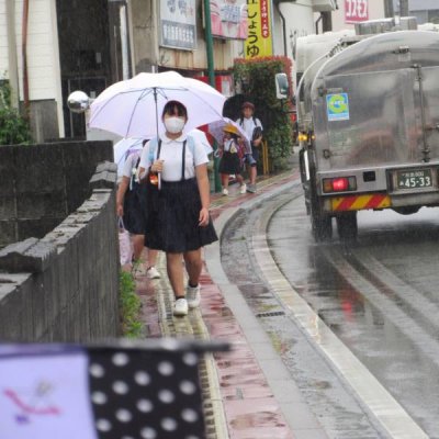 雨の登校１