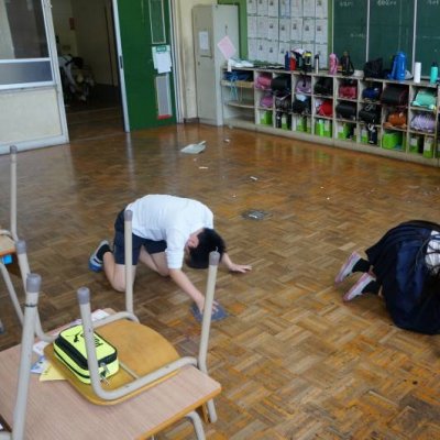 そうじをがんばる